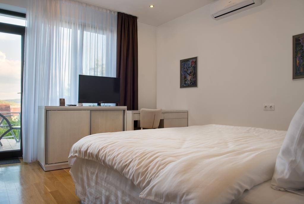 Thuild - Your World Of Leisure Târgu-Mureş Extérieur photo